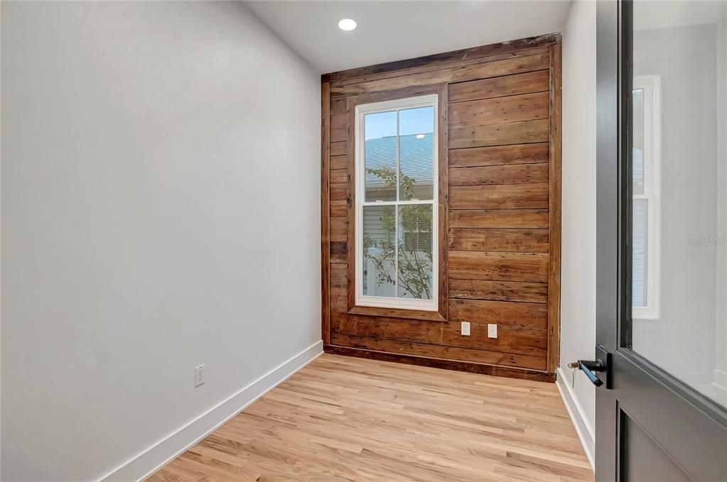 Empty room, Interior, Recessed Lighting, Wood Texture Flooring, Wooden Walls