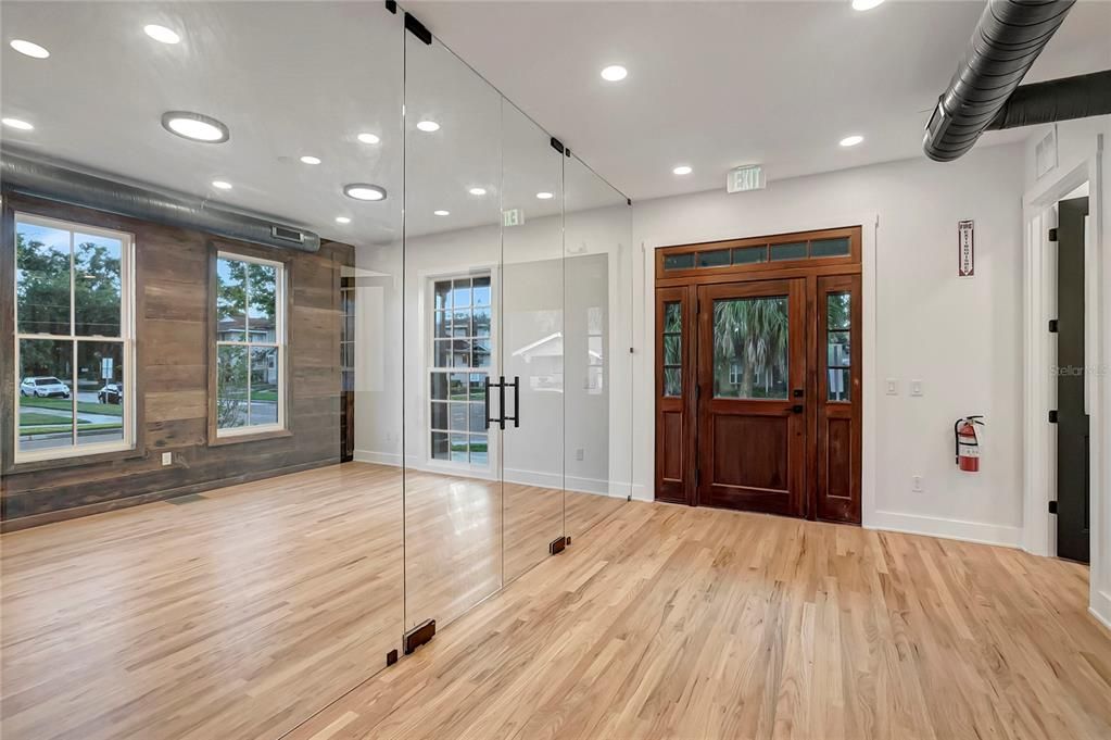 Empty room, Interior, Recessed Lighting, Wood Texture Flooring