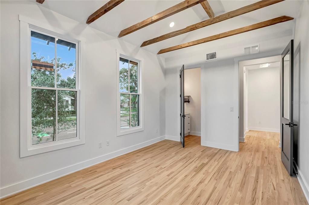 Empty room, Interior, Recessed Lighting, Wooden Beams, Wood Texture Flooring