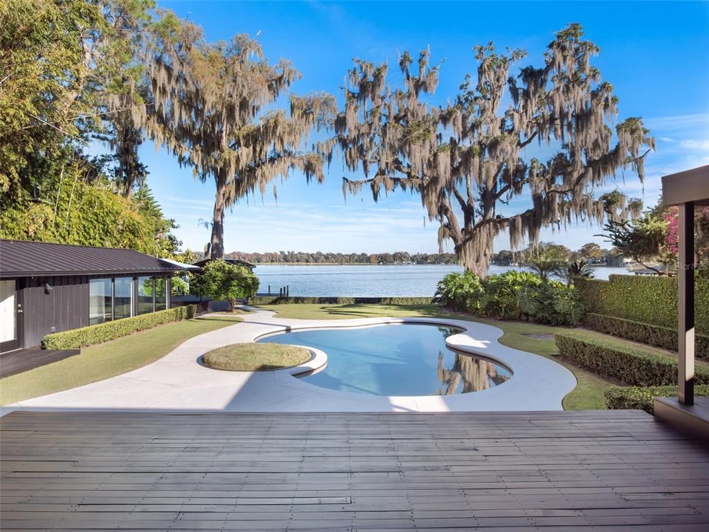 Exterior, Pool, Water