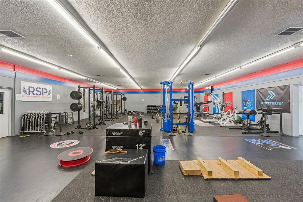 Fitness Equipment, Interior, Recessed Lighting