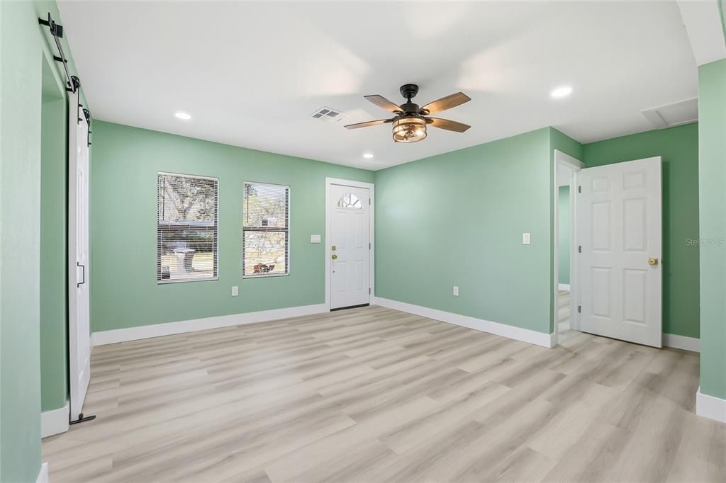 Empty room, Interior, Recessed Lighting, Wood Texture Flooring