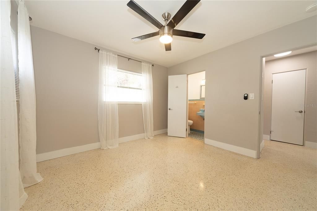 Bathroom, Empty room, Interior