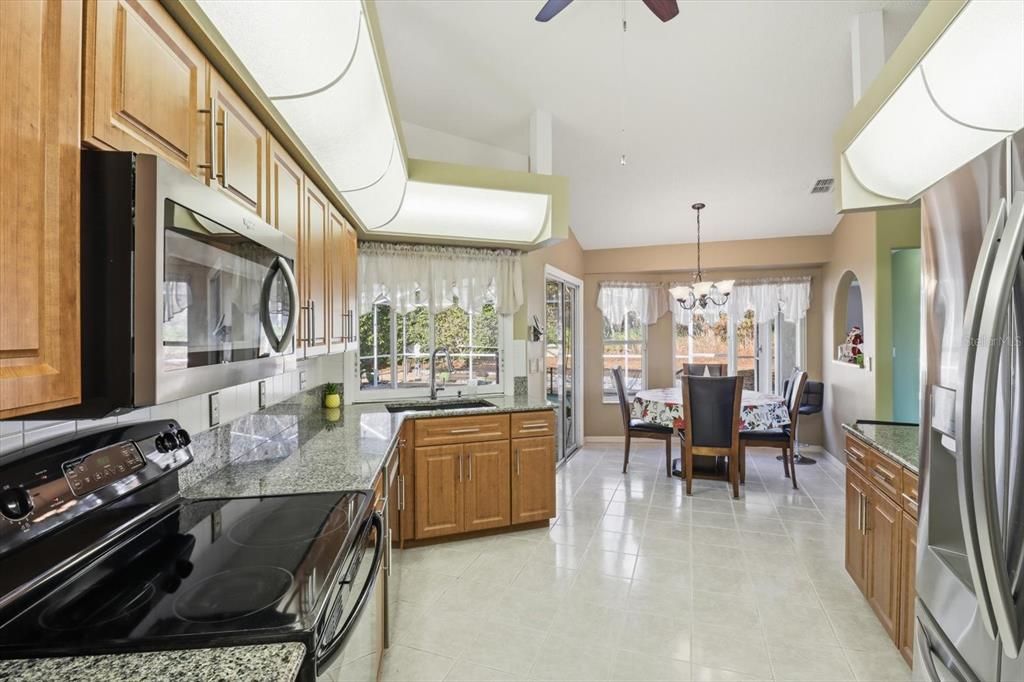 Chandelier, Dining room, Interior, Kitchen