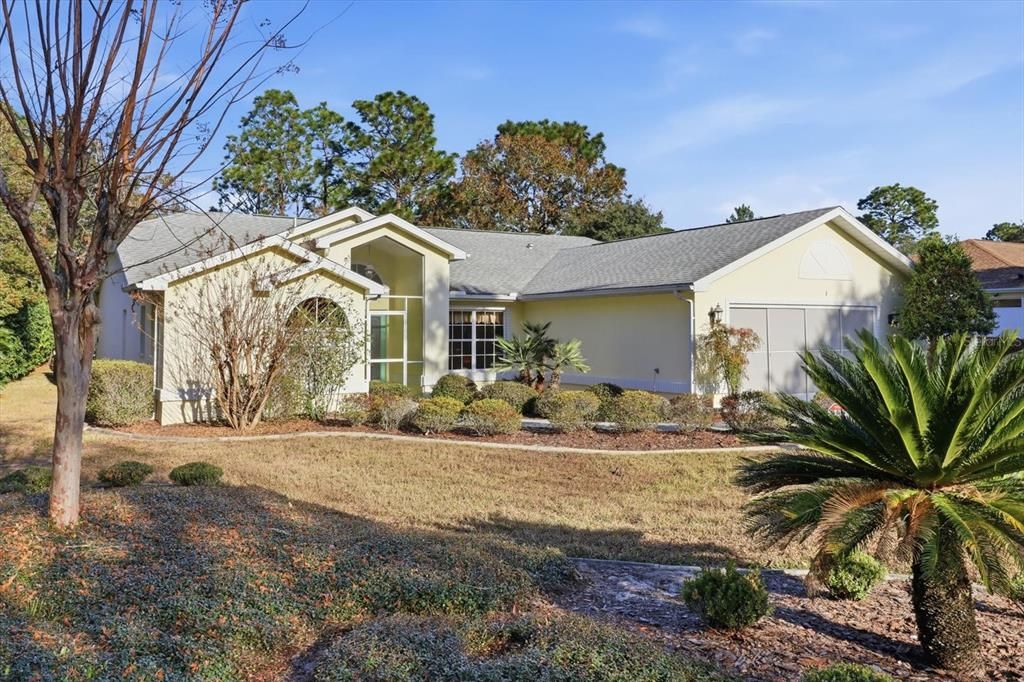 Backyard, Exterior, Facade, Ranch