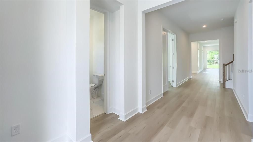 Interior, Recessed Lighting, Wood Texture Flooring