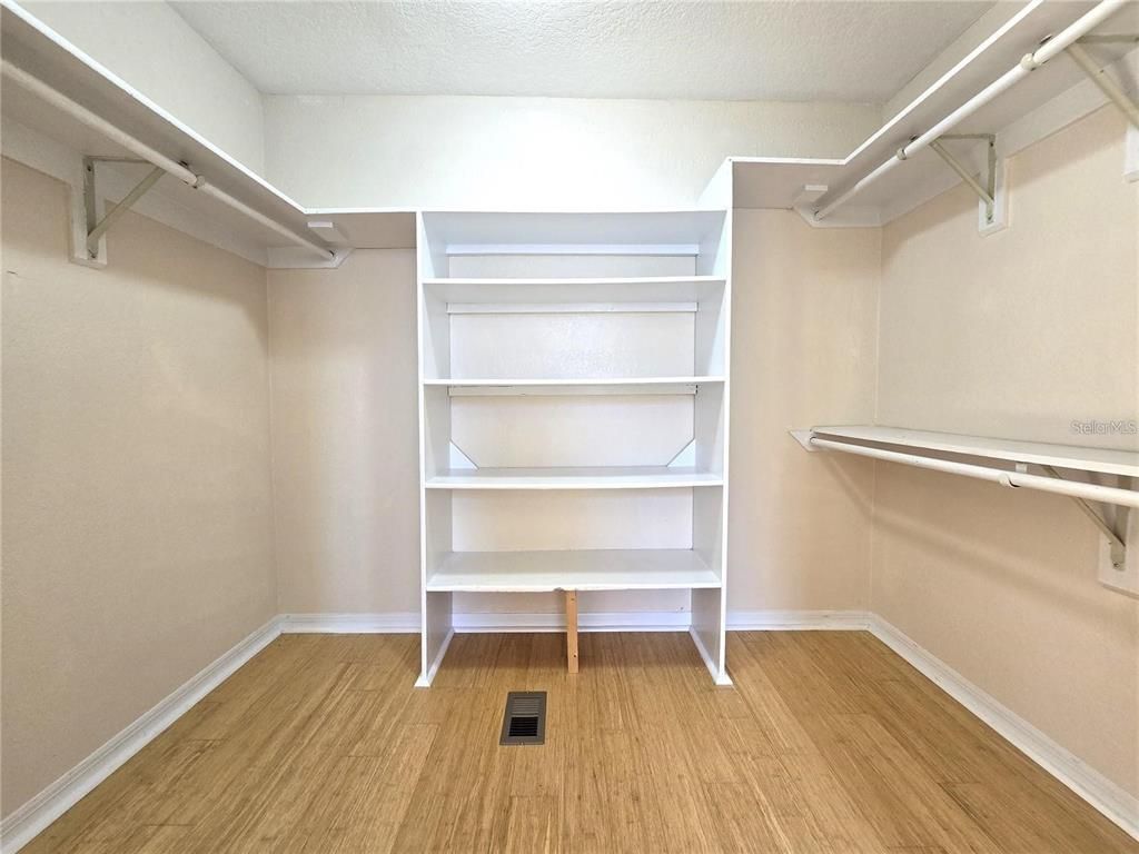 Interior, Walk-in Closets, Wood Texture Flooring