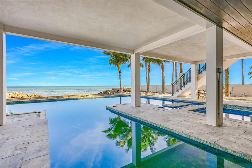 Exterior, Pool, Water