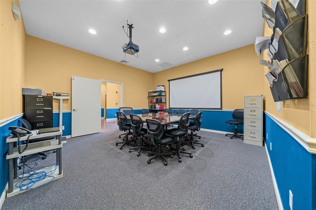 Dining room, Interior, Projection Screen, Recessed Lighting