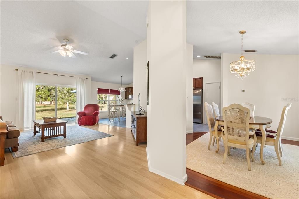 Chandelier, Dining room, Interior, Kitchen, Pendant Lights, Recessed Lighting, Wood Texture Flooring