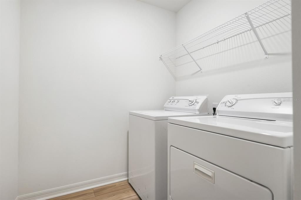 Interior, Utility Closets, Washer, Wood Texture Flooring