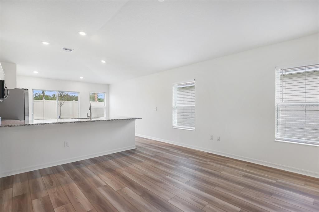 Empty room, Interior, Recessed Lighting, Wood Texture Flooring