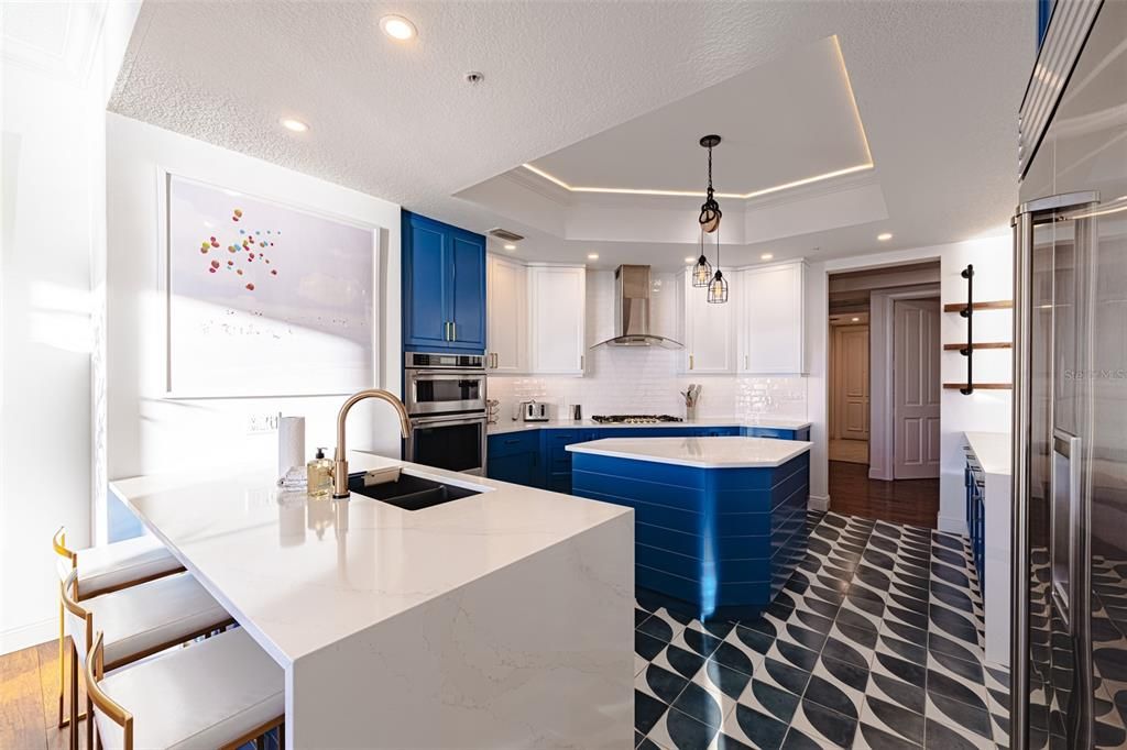 Interior, Kitchen, Pendant Lights, Recessed Lighting, Stainless Steel Appliances