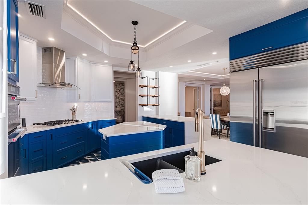 Interior, Kitchen, Pendant Lights, Recessed Lighting, Stainless Steel Appliances