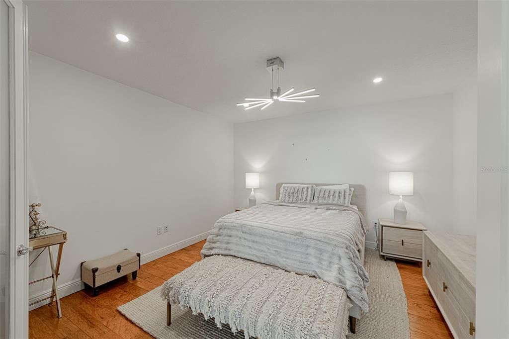 Bedroom, Interior, Pendant Lights, Recessed Lighting, Wood Texture Flooring