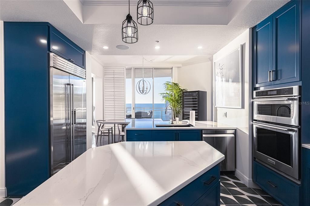 Interior, Kitchen, Pendant Lights, Recessed Lighting, Stainless Steel Appliances, Water