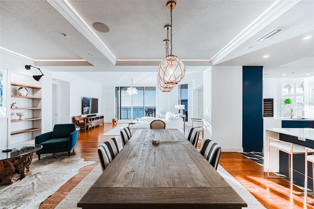 Chandelier, Dining room, Interior, Pendant Lights, Recessed Lighting, Water, Wood Texture Flooring