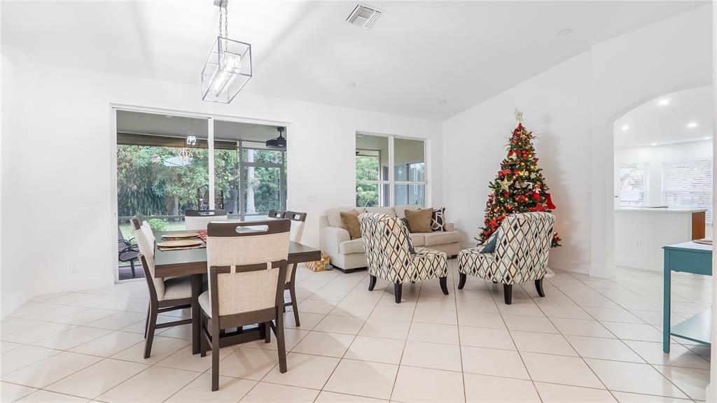 Dining room, Interior, Living room, Pendant Lights, Recessed Lighting