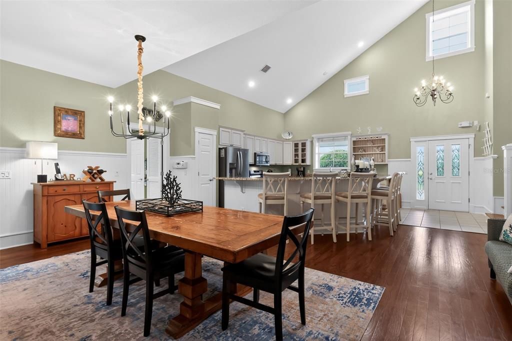 Chandelier, Dining room, Interior, Kitchen, Recessed Lighting, Stainless Steel Appliances, Wood Texture Flooring