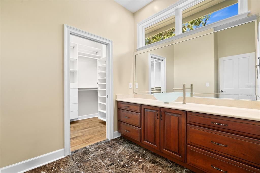 Bathroom, Interior, Walk-in Closets, Wood Texture Flooring