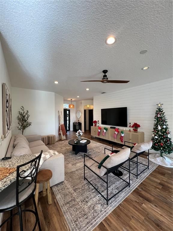 Interior, Living room, Recessed Lighting, Wood Texture Flooring