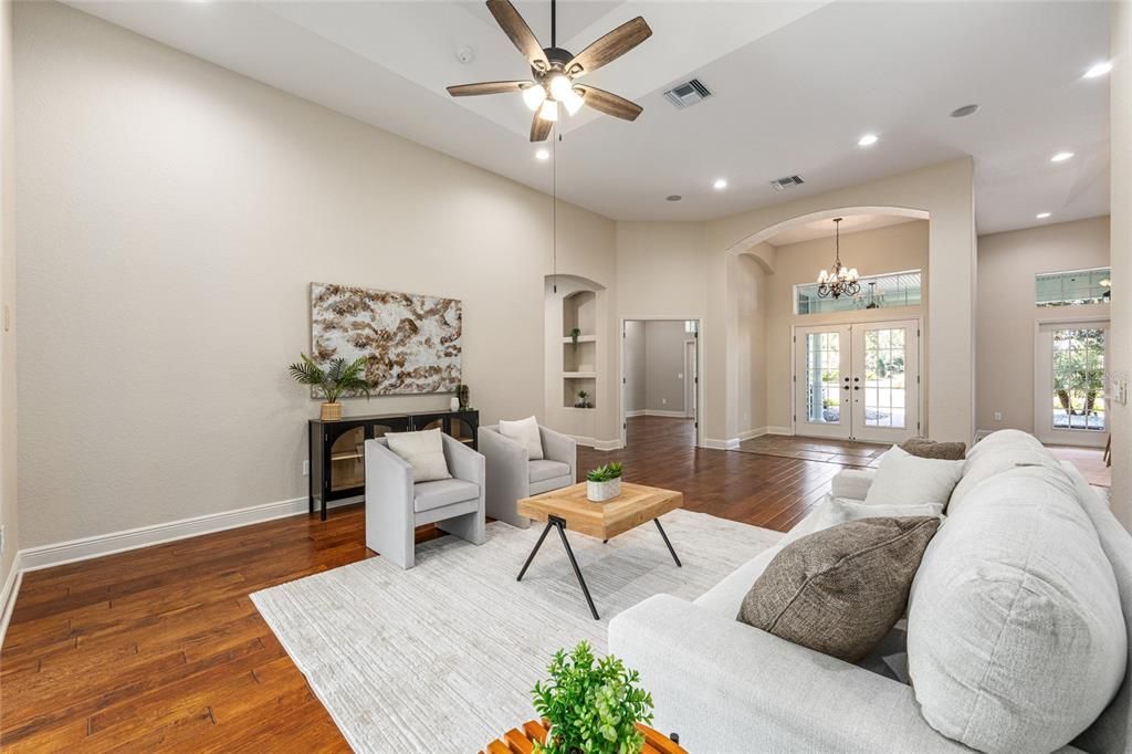 Chandelier, Interior, Living room, Recessed Lighting, Wood Texture Flooring