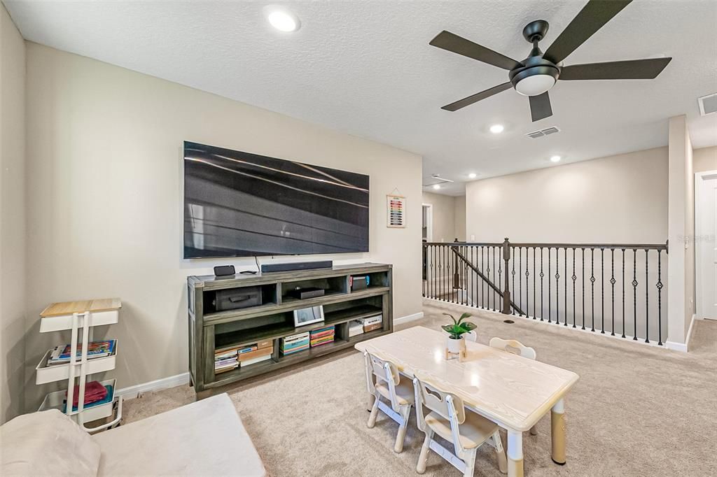 Dining room, Interior, Recessed Lighting