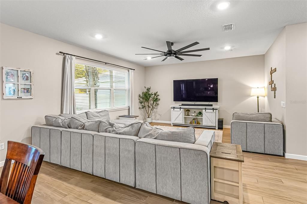 Interior, Living room, Recessed Lighting, Wood Texture Flooring