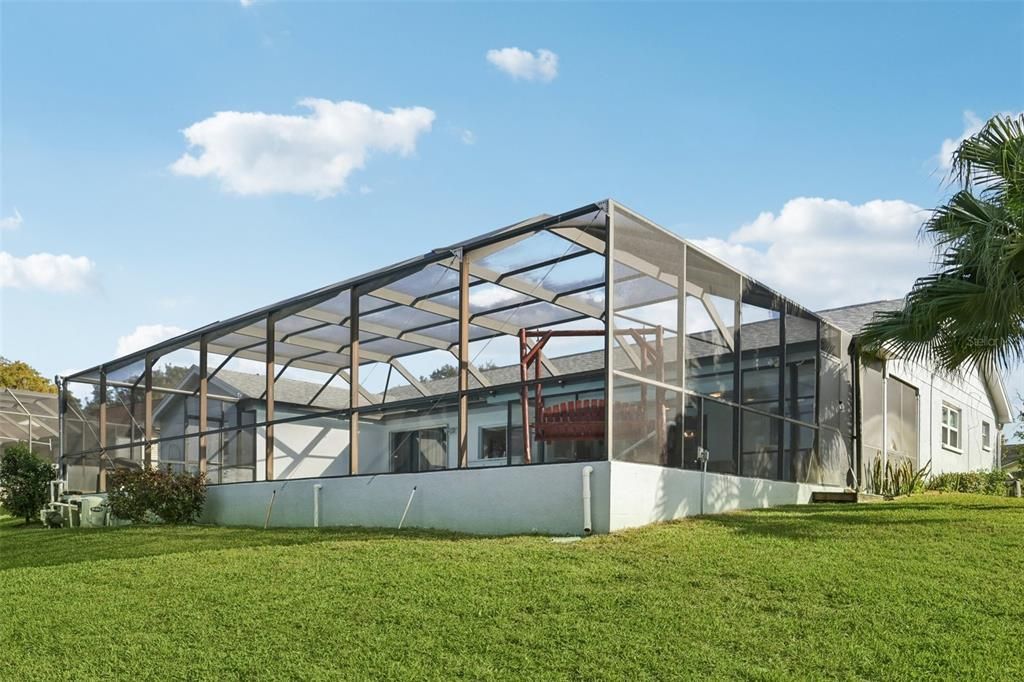 Backyard, Exterior, Facade, Modern