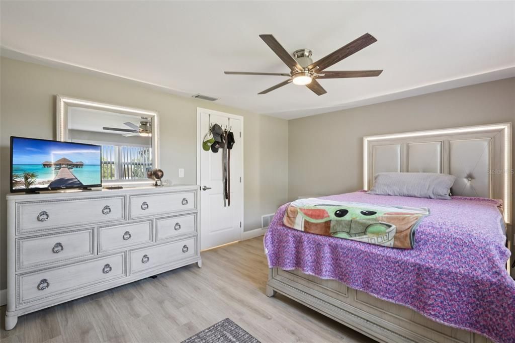 Bedroom, Interior, Water, Wood Texture Flooring