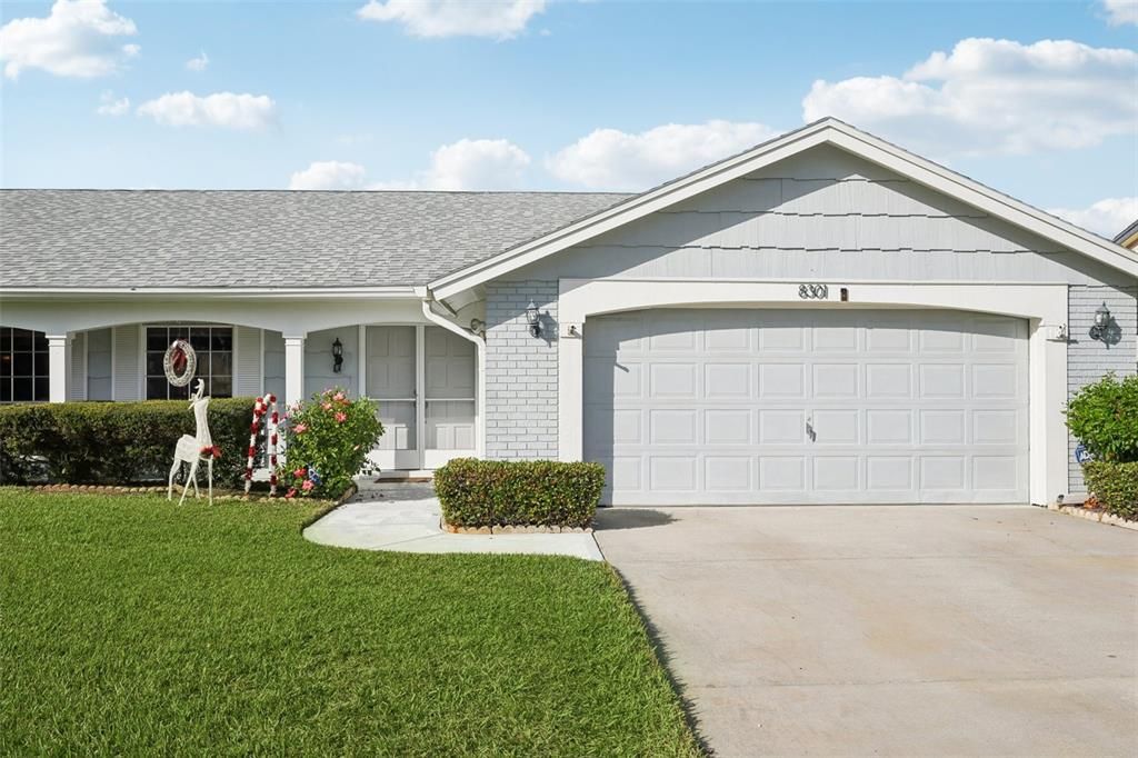 Attached, Exterior, Facade, Ranch