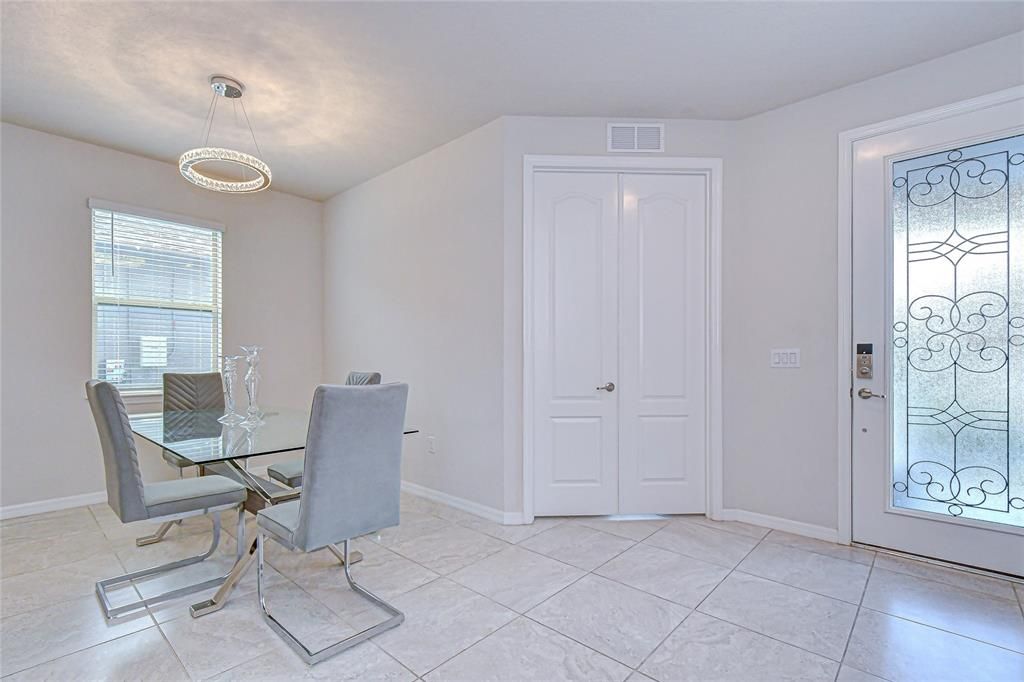 Dining room, Interior, Pendant Lights