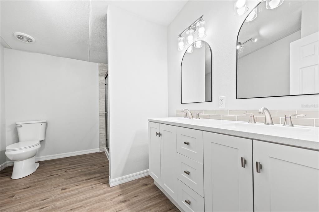 Bathroom, Dual Sink Vanities, Interior, Wood Texture Flooring