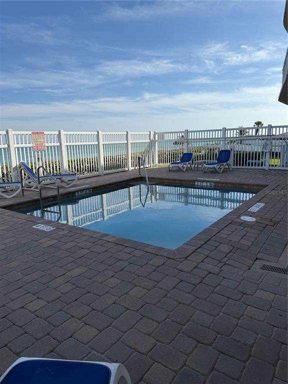 Exterior, Pool, Water