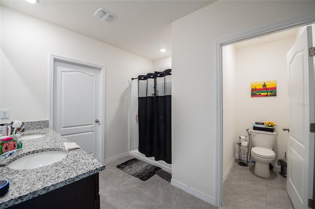 Bathroom, Interior, Recessed Lighting