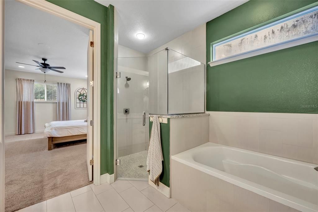 Bathroom, Bedroom, Glass Shower, Interior, Recessed Lighting