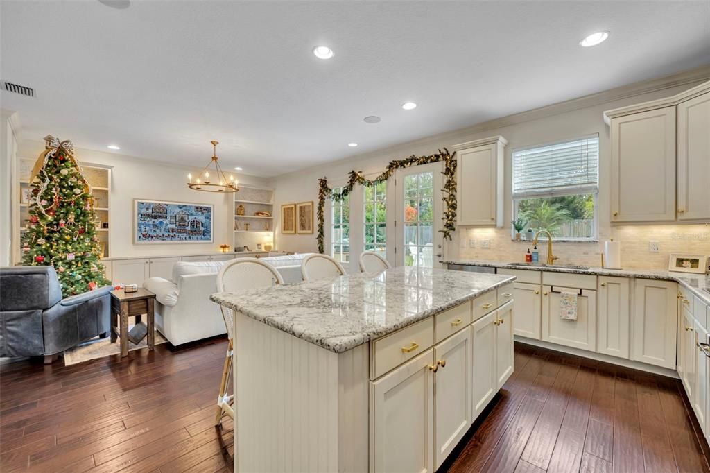 Chandelier, Interior, Kitchen, Living room, Recessed Lighting, Wood Texture Flooring