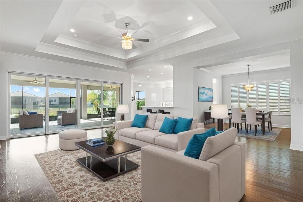 Chandelier, Dining room, Interior, Living room, Recessed Lighting, Wood Texture Flooring