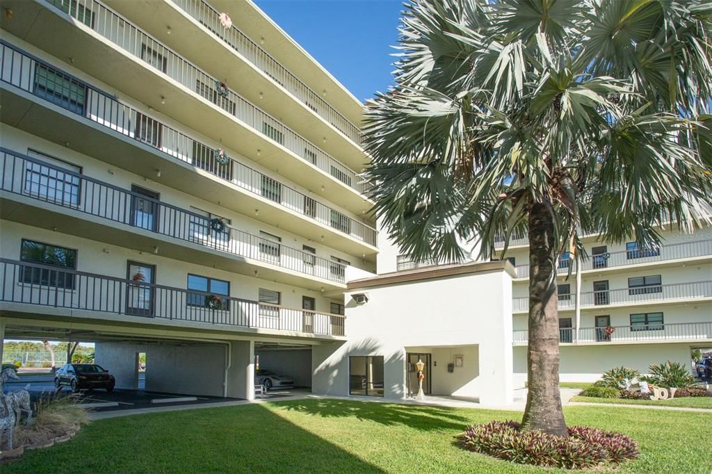 Exterior, Facade, Condo Building