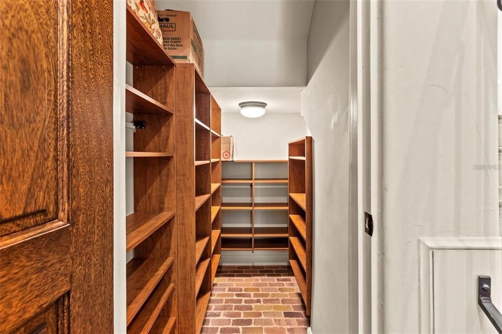Interior, Walk-in Closets
