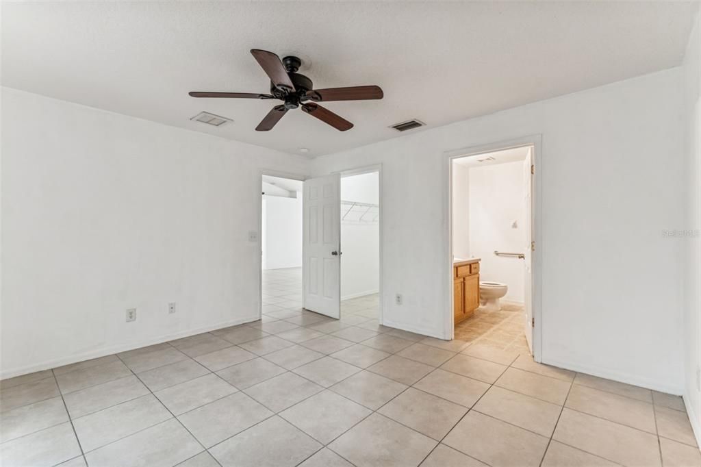 Bathroom, Empty room, Interior
