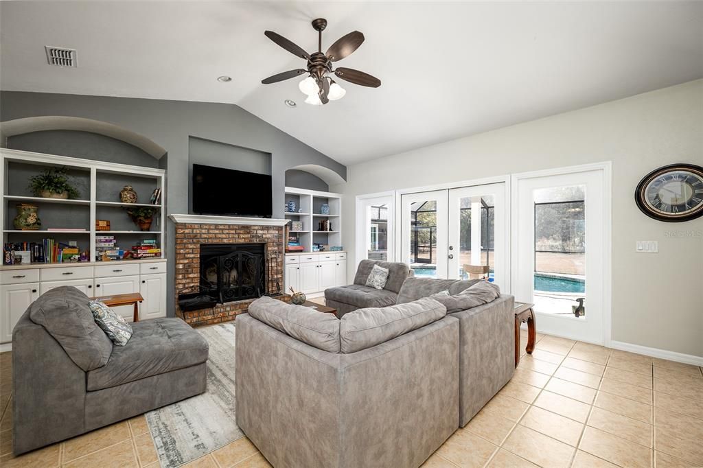 Fireplace, Interior, Living room