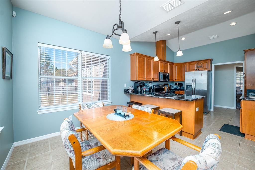 Dining room, Interior, Kitchen, Pendant Lights, Recessed Lighting, Stainless Steel Appliances