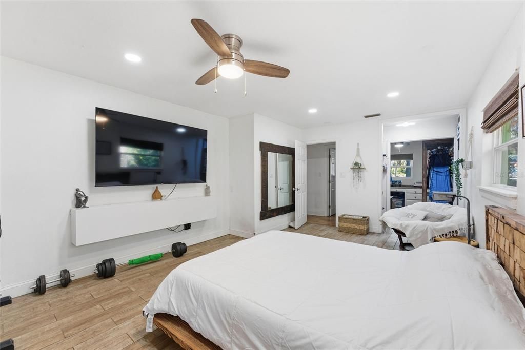 Bedroom, Interior, Recessed Lighting, Wood Texture Flooring