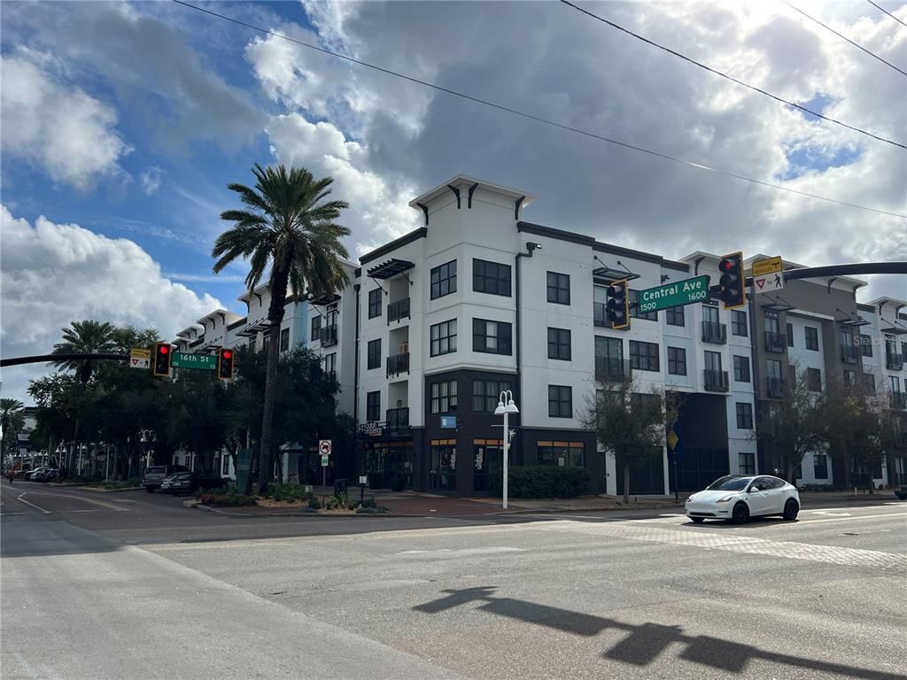 Exterior, Facade, Condo Building