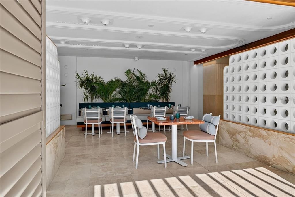 Dining room, Interior