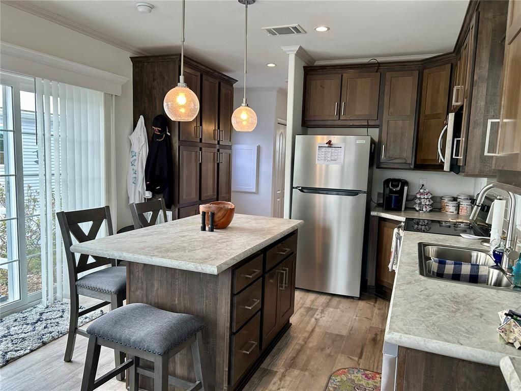 Interior, Kitchen, Pendant Lights, Recessed Lighting, Wood Texture Flooring