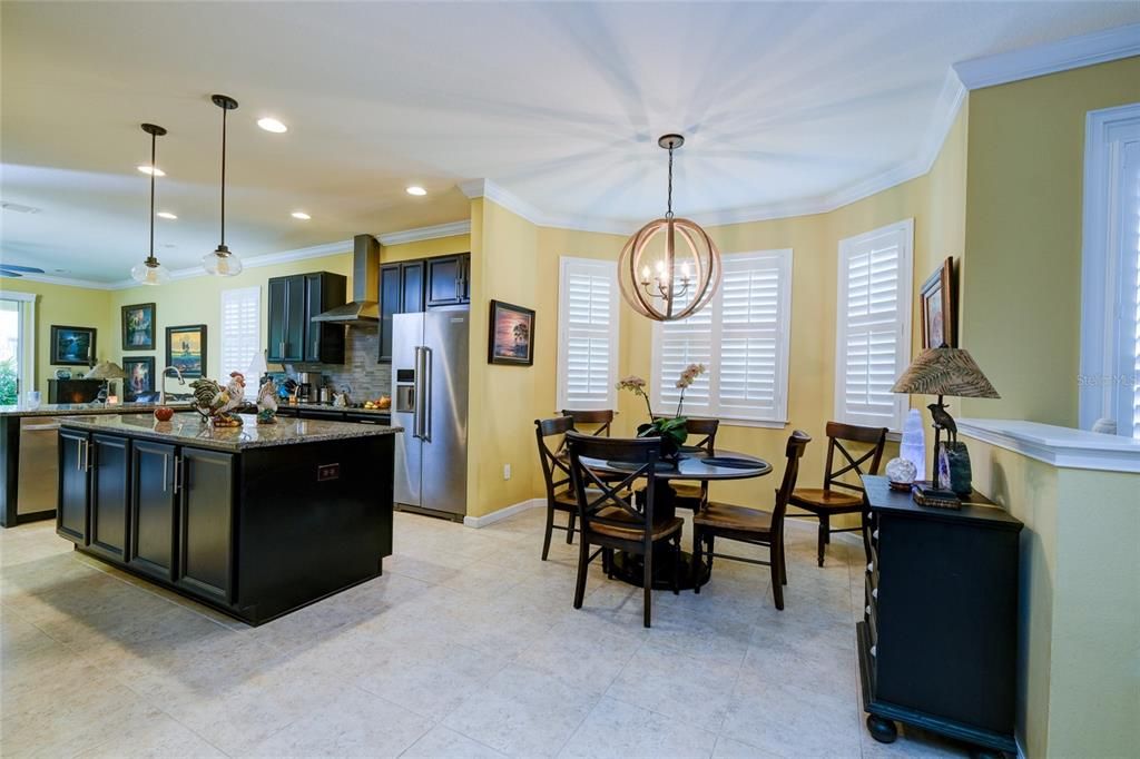 Dining room, Interior, Kitchen, Pendant Lights, Recessed Lighting, Stainless Steel Appliances