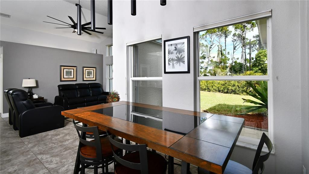 Dining room, Interior, Living room, Pendant Lights