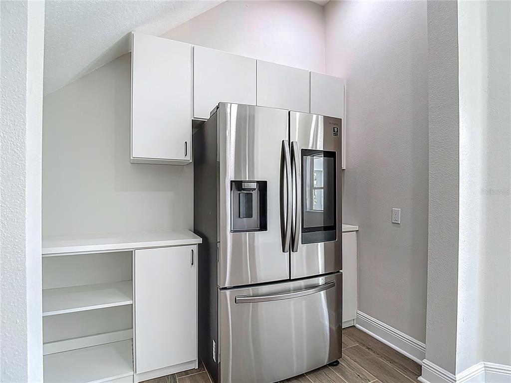 Interior, Kitchen, Stainless Steel Appliances, Washer, Wood Texture Flooring